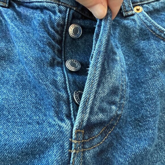 H&M | High Waisted Jean Shorts | Dark Blue Wash | Size 4 - Picture 2 of 7